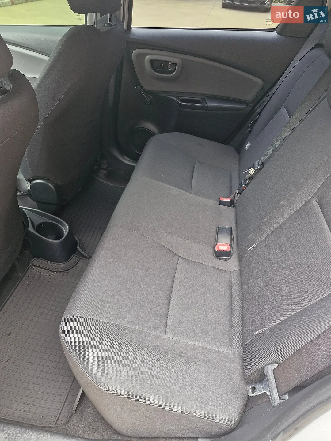 2014 Toyota Yaris - мініатюра 7