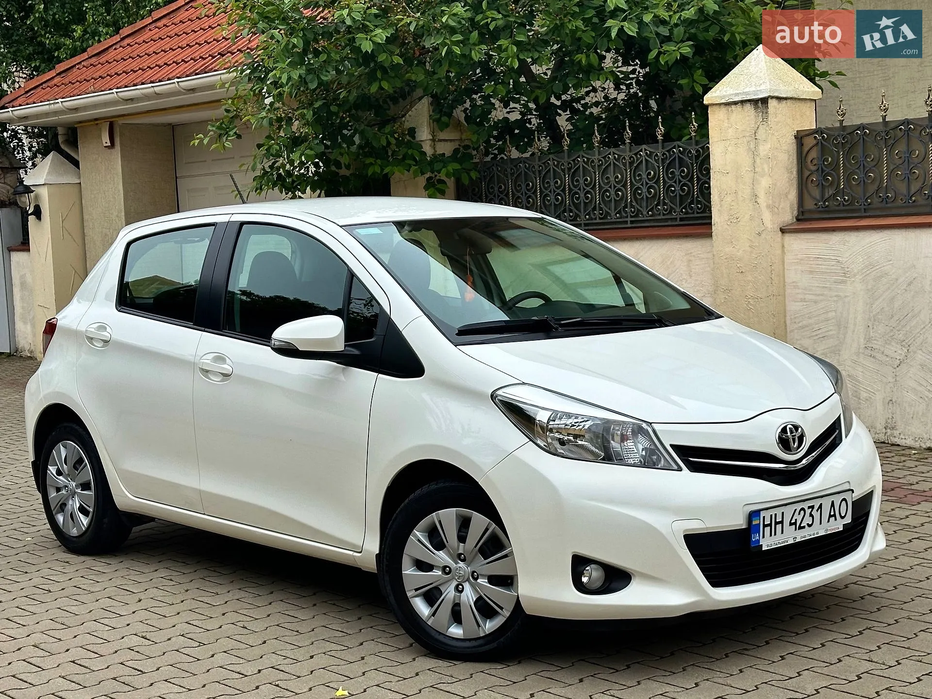 2011 Toyota Yaris - мініатюра 18