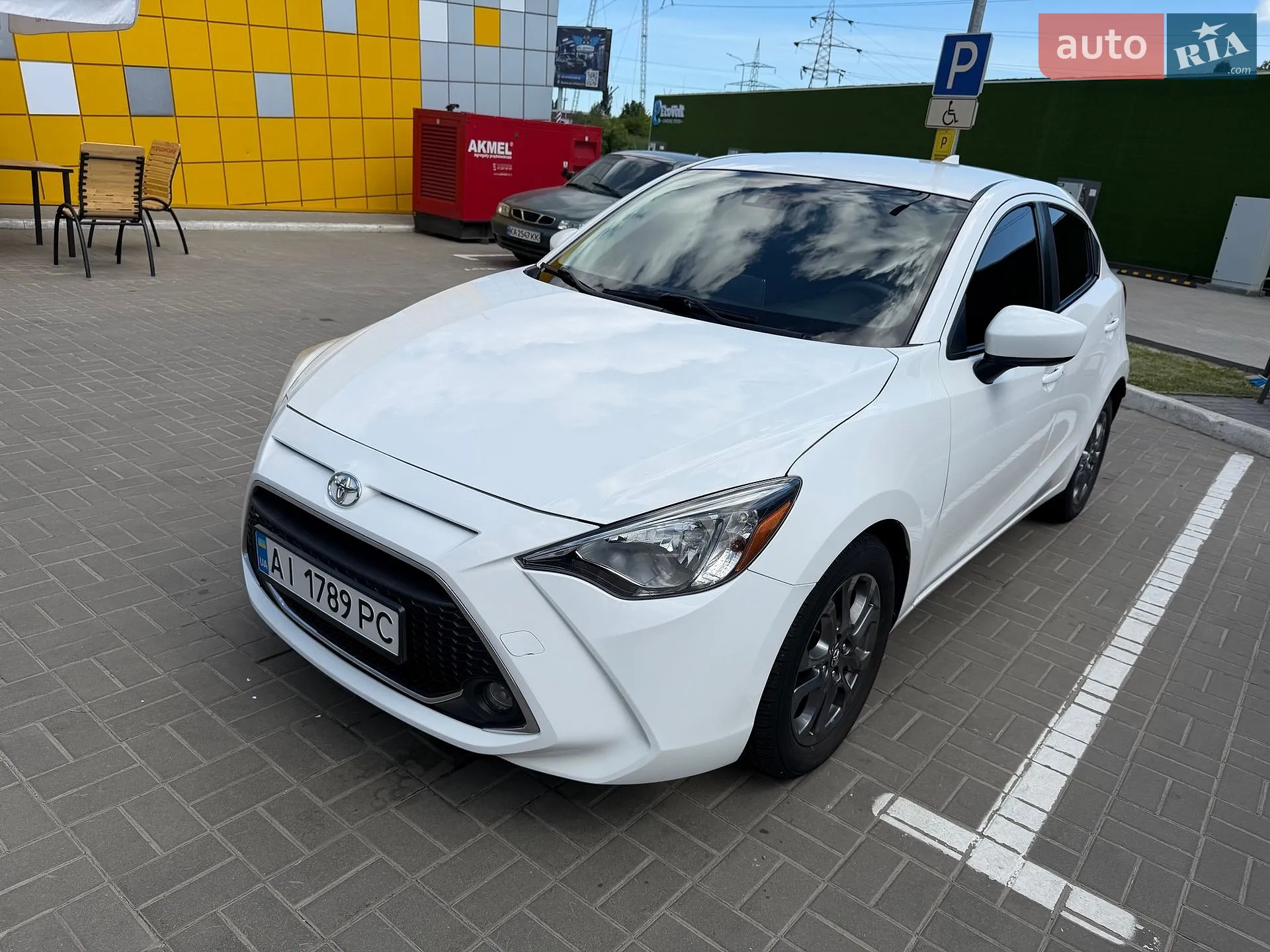 2019 Toyota Yaris - мініатюра 9