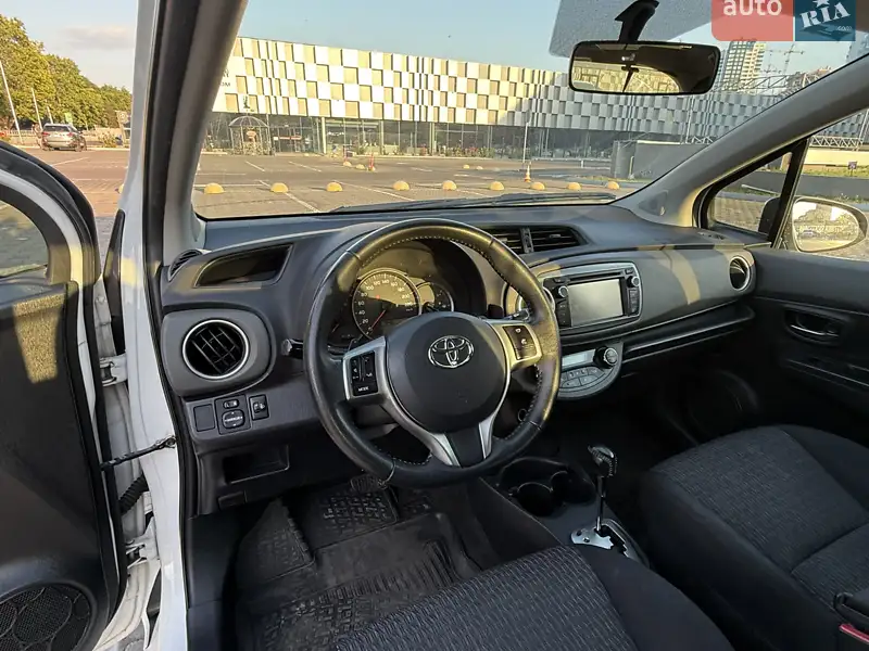 Toyota Yaris 2013 VIN VNKKJ0D320A176916 фото оголошення 5 з 49