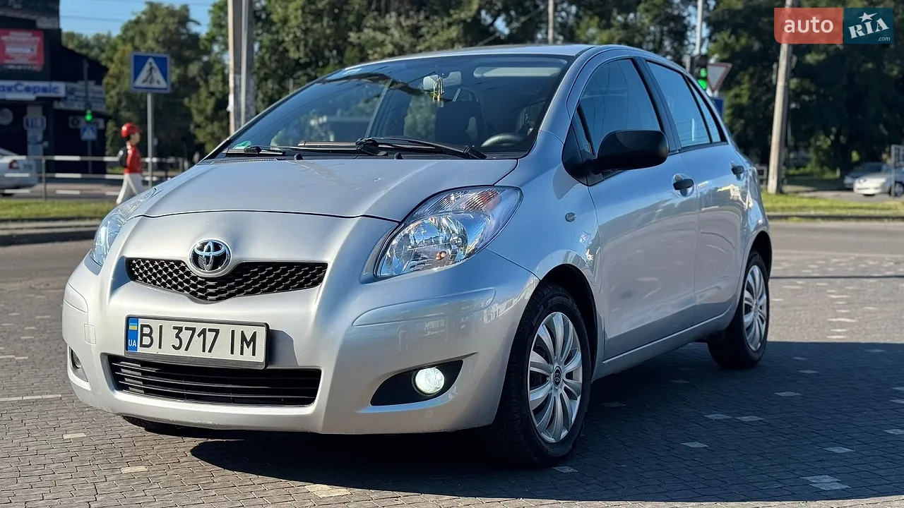 2011 Toyota Yaris - мініатюра 18