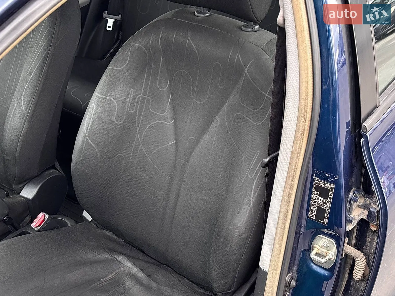 2011 Toyota Yaris - мініатюра 26