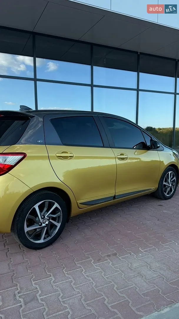 2019 Toyota Yaris - мініатюра 2