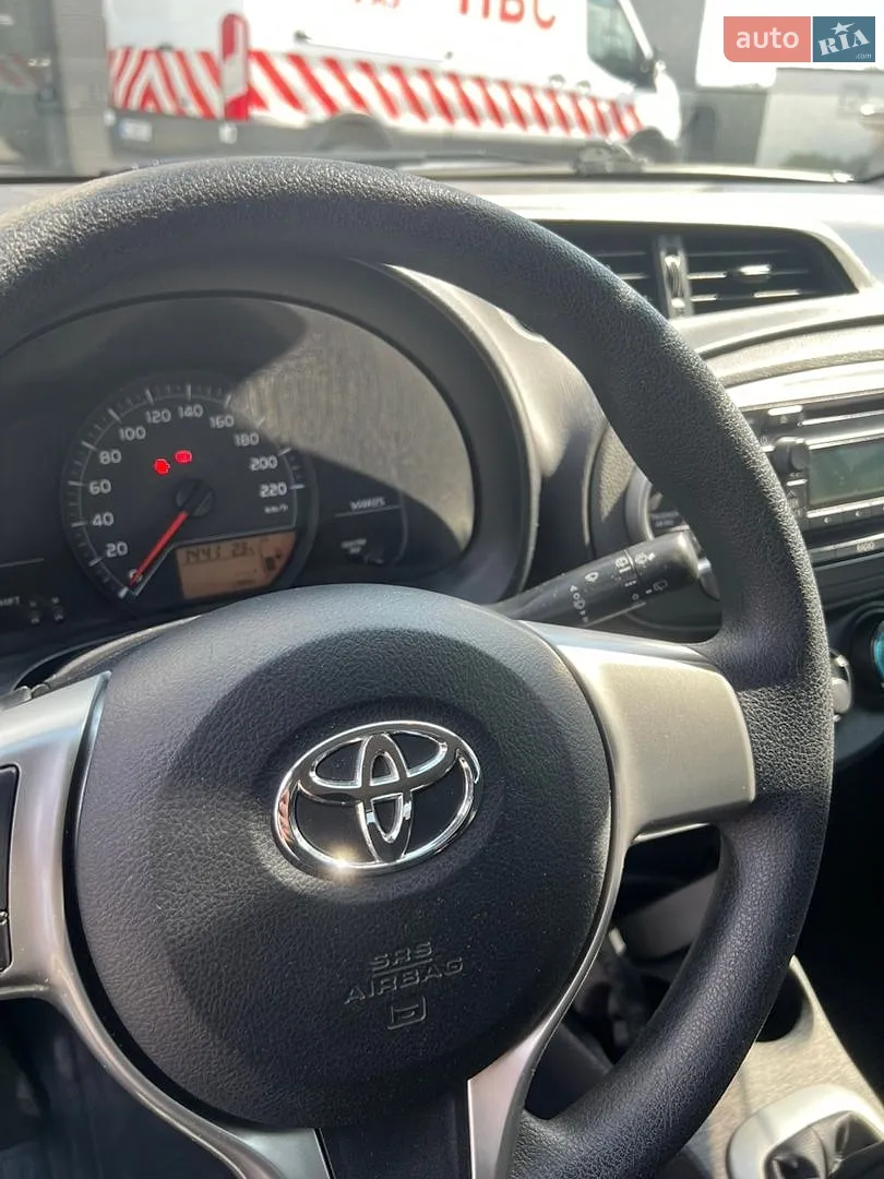 2012 Toyota Yaris - мініатюра 5