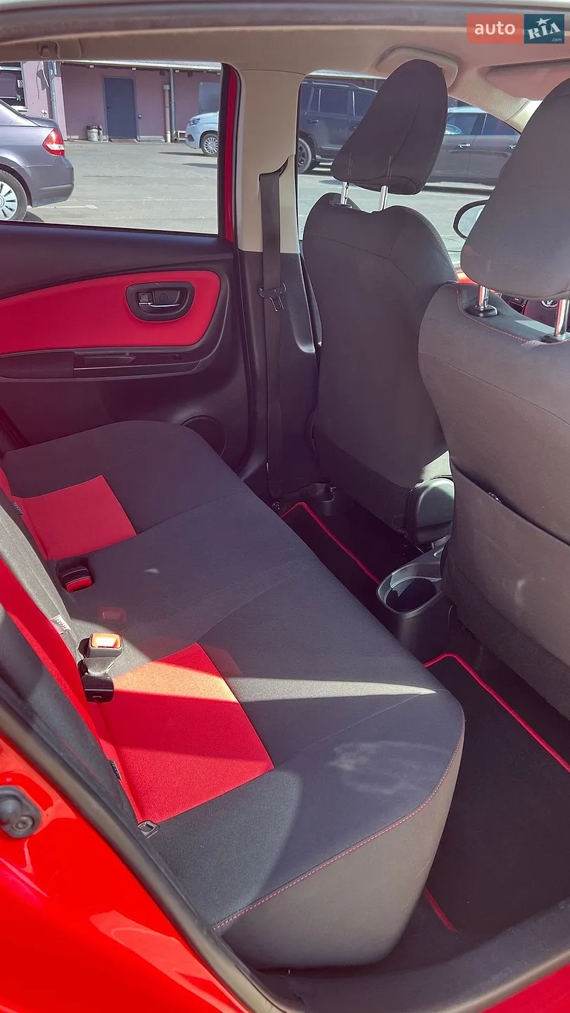 2014 Toyota Yaris - мініатюра 12