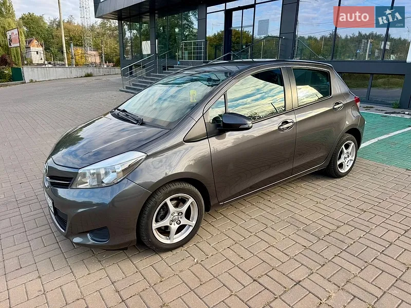 Toyota Yaris 2012