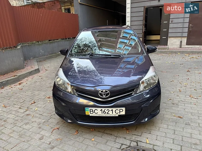 Toyota Yaris 2012