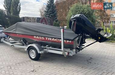 Катер Tracker Bass 2004 в 
