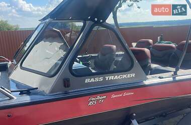 Катер Tracker Bass 2004 в 