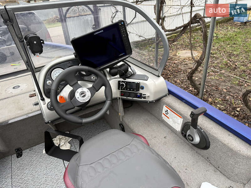 Катер Tracker Pro Guide 2013 в Києві