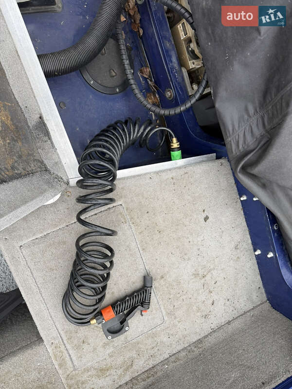 Катер Tracker Pro Guide 2013 в Києві