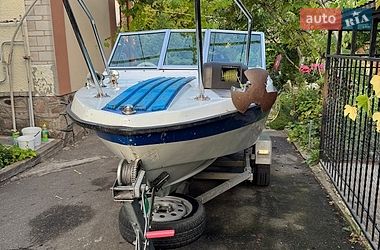 Катер Tracker Pro 2000 в Василькове