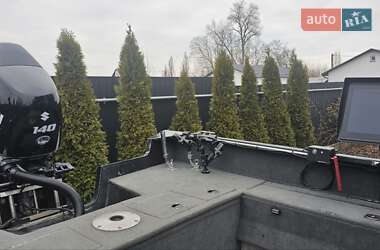 Лодка Tracker Targa 2006 в 