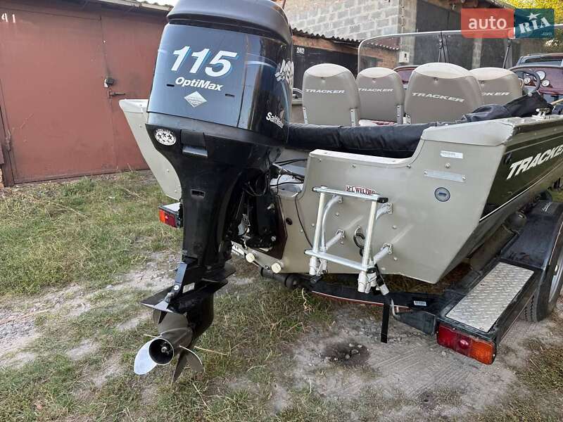 Лодка Tracker Targa 2005 в Переяславе