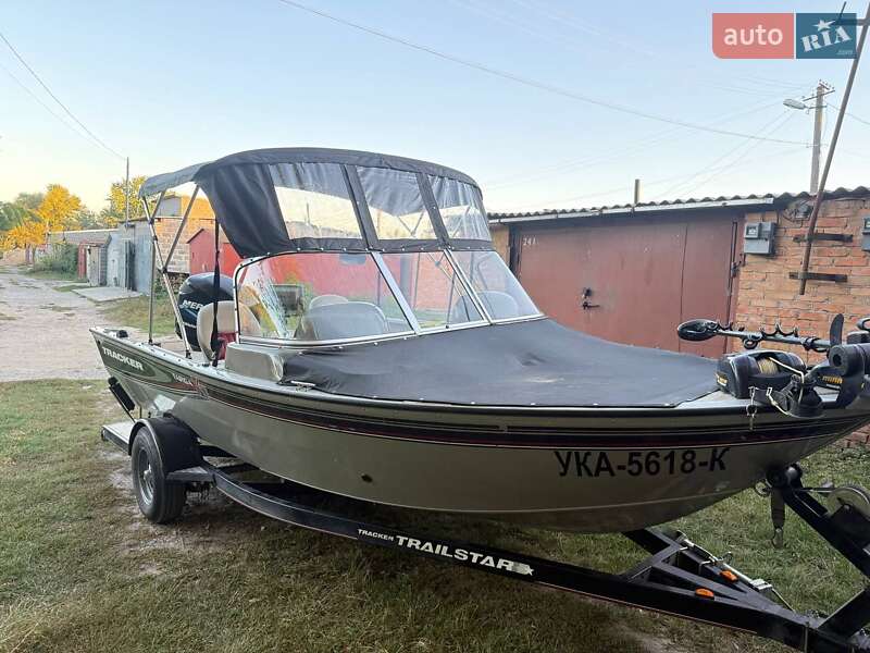Лодка Tracker Targa 2005 в Переяславе