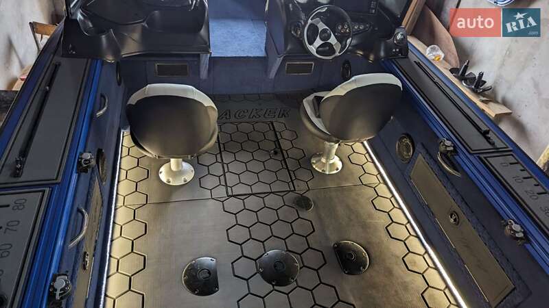 Катер Tracker Targa 2012 в Одесі фото 13 Катер Tracker Targa 2012 в Одесі