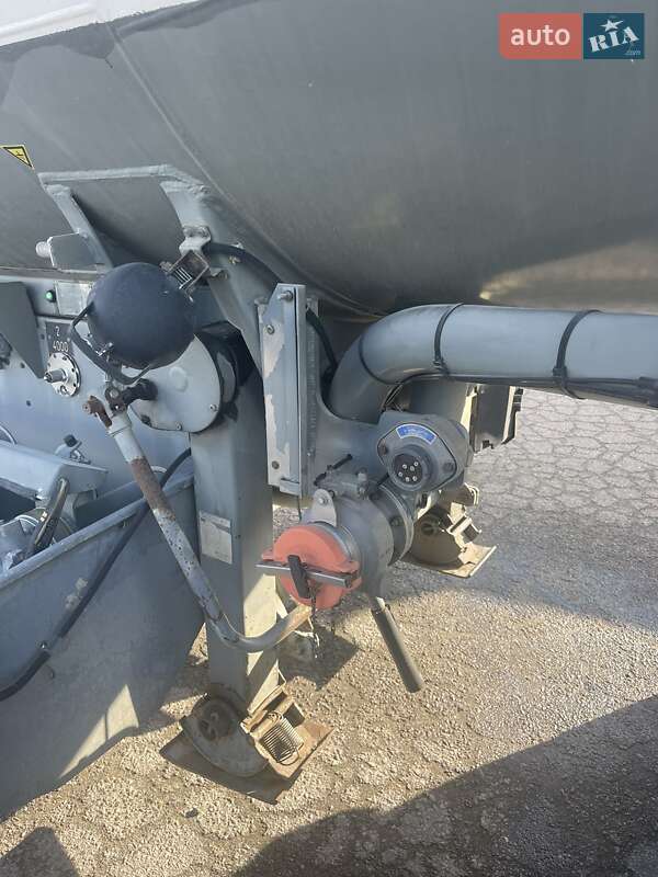 Цистерна напівпричіп Trailor GeneralTrailor 1998 в Вінниці