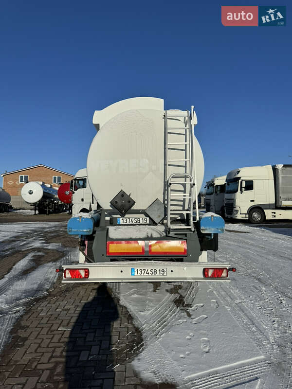Цистерна напівпричіп Trailor GeneralTrailor 2002 в Вінниці