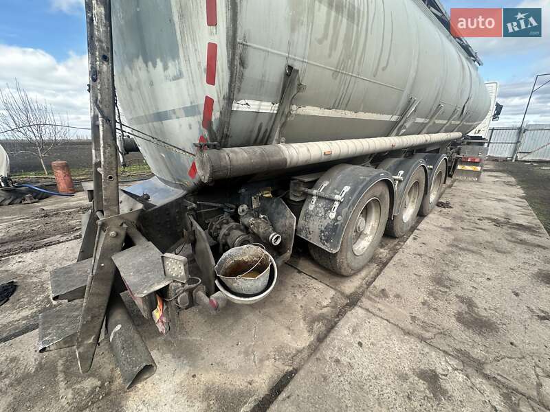 Цистерна напівпричіп Trailor SYY3CX 1993 в Новому Бузі фото 5 Цистерна напівпричіп Trailor SYY3CX 1993 в Новому Бузі