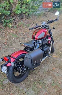 Боббер Triumph Bonneville 2022 в 
