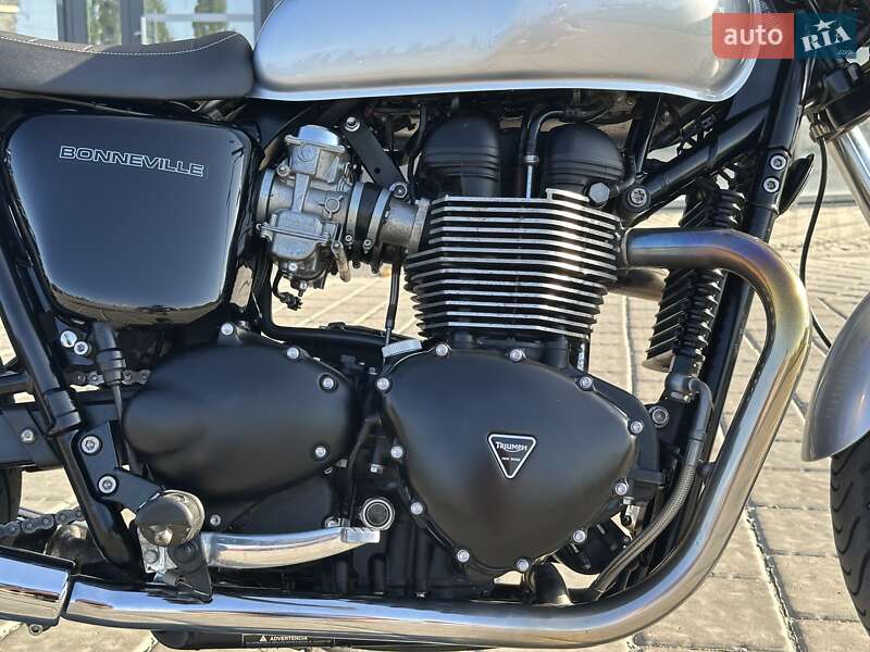 Мотоцикл Классік Triumph Bonneville 2014 в Рівному