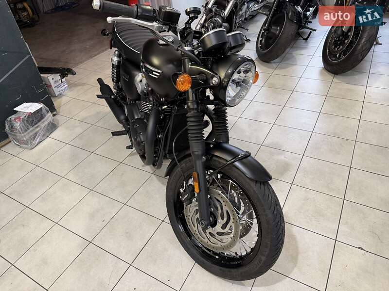 Кафе рейсер Triumph Bonneville 2023 в Киеве