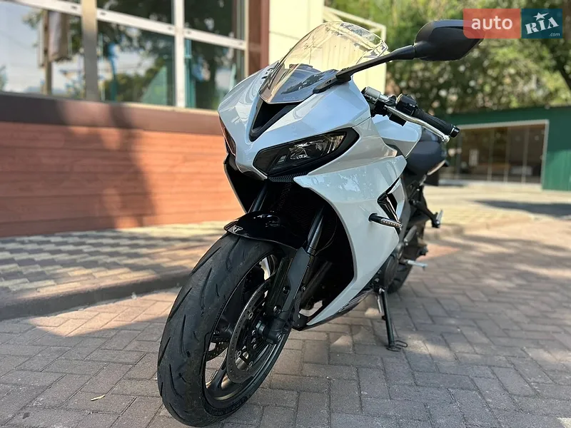 TRIUMPH DAYTONA 660 2024 VIN SMTL23UF7STBW5959 фото оголошення 3 з 42