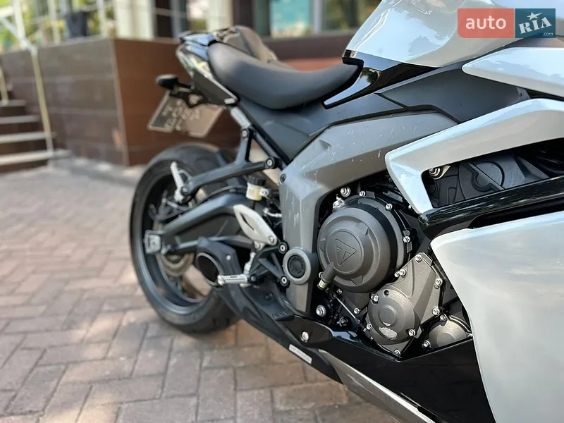 TRIUMPH DAYTONA 660 2024 VIN SMTL23UF7STBW5959 фото оголошення 13 з 42