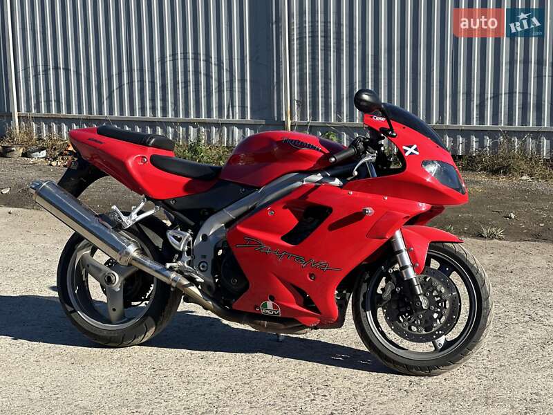 Мотоцикл Многоцелевой (All-round) Triumph Daytona 2004 в 