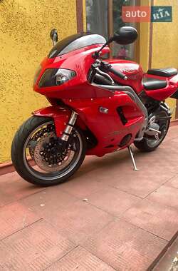 Мотоцикл Багатоцільовий (All-round) Triumph Daytona 2004 в 