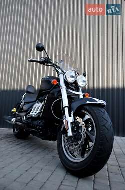 Мотоцикл Круизер Triumph Rocket III 2018 в 