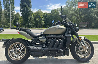 Мотоцикл Круизер Triumph Rocket III 2022 в 