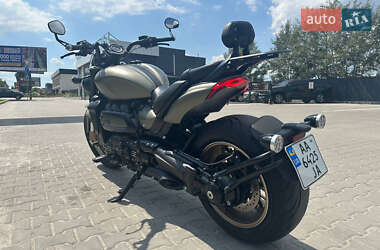Мотоцикл Круизер Triumph Rocket III 2022 в 
