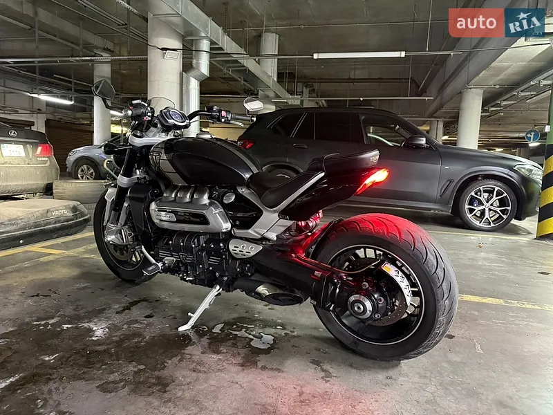 Triumph Rocket 2020 VIN SMTG10JX5LT981521 фото оголошення 3 з 24