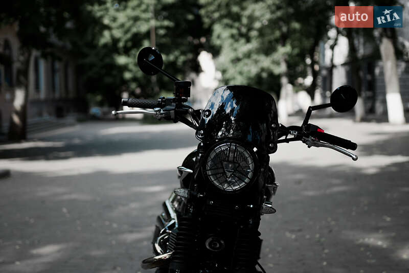 Мотоцикл Классик Triumph Scrambler 2015 в Одессе