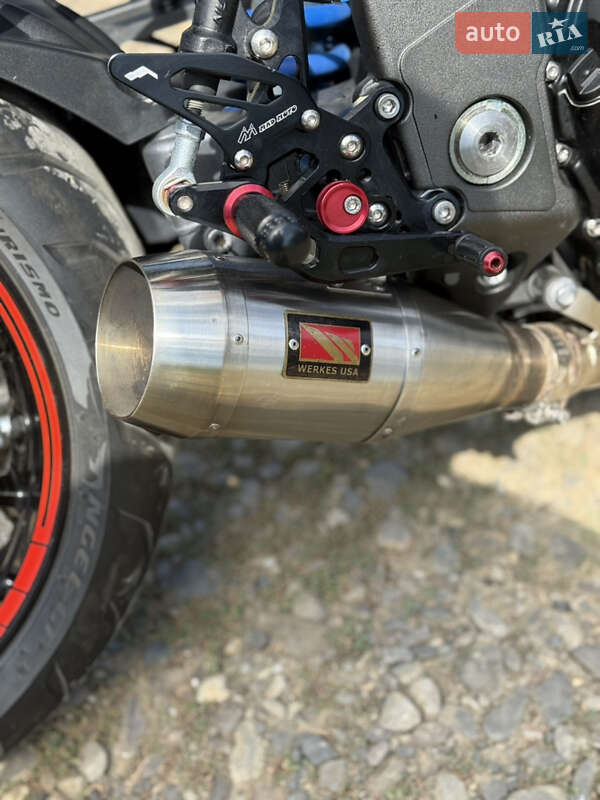 Мотоцикл Без обтекателей (Naked bike) Triumph Speed Triple 2010 в Черновцах