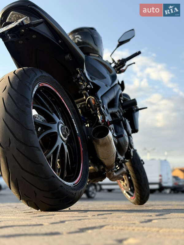 Мотоцикл Без обтекателей (Naked bike) Triumph Speed Triple 2010 в Черновцах
