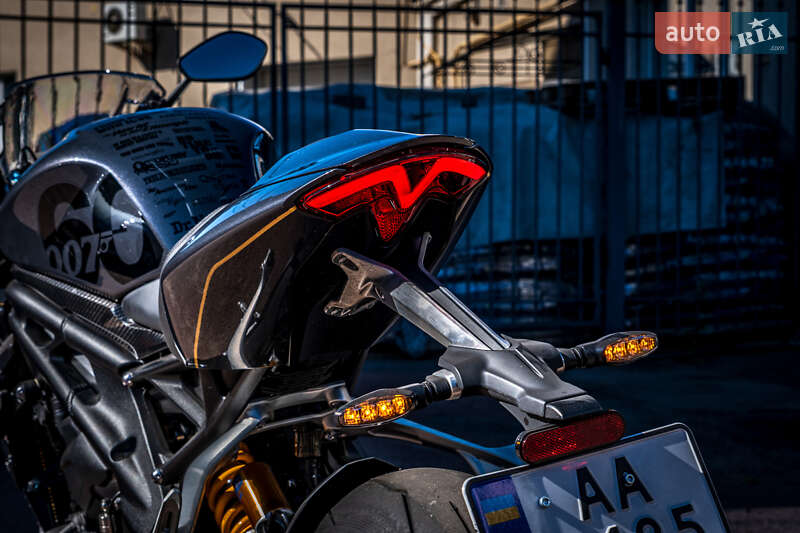 Спортбайк Triumph Speed Triple 2023 в Киеве фото 14 Спортбайк Triumph Speed Triple 2023 в Киеве