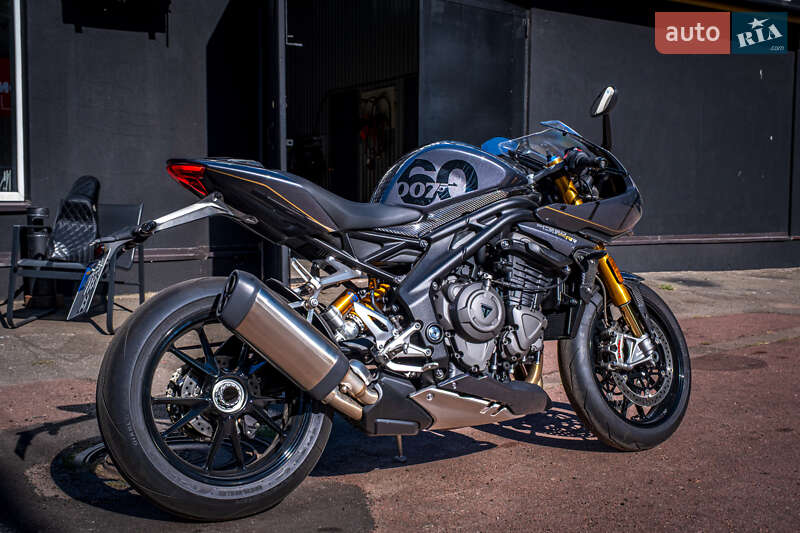 Спортбайк Triumph Speed Triple 2023 в Киеве фото 3 Спортбайк Triumph Speed Triple 2023 в Киеве