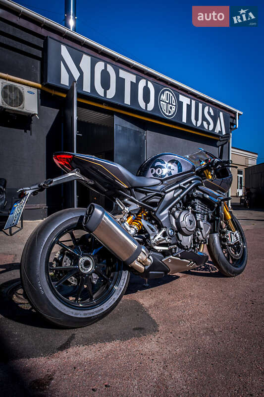 Спортбайк Triumph Speed Triple 2023 в Киеве фото 24 Спортбайк Triumph Speed Triple 2023 в Киеве