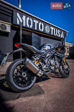 Спортбайк Triumph Speed Triple 2023 в 