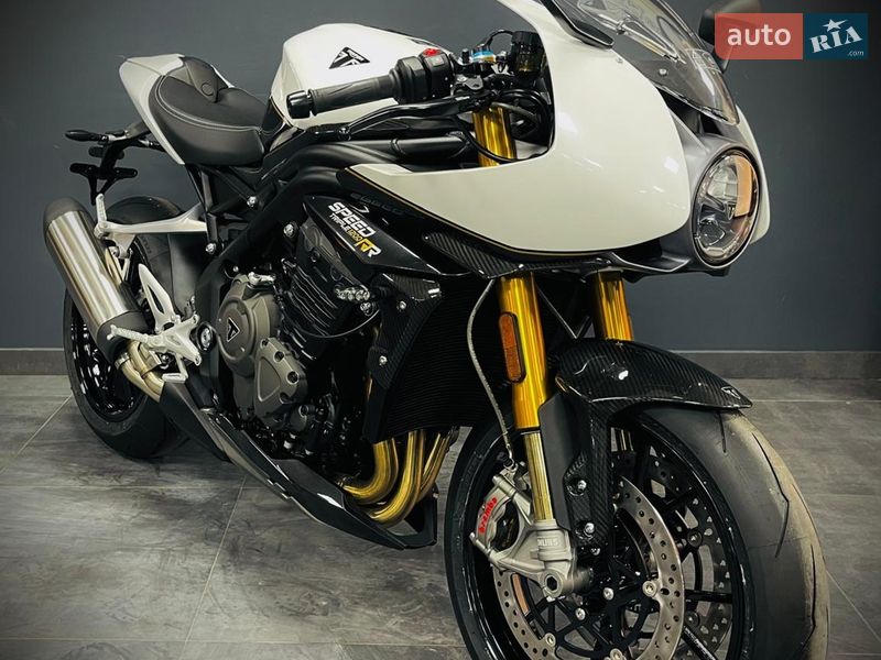 Спортбайк Triumph Speed Triple 2023 в Киеве фото Спортбайк Triumph Speed Triple 2023 в Киеве