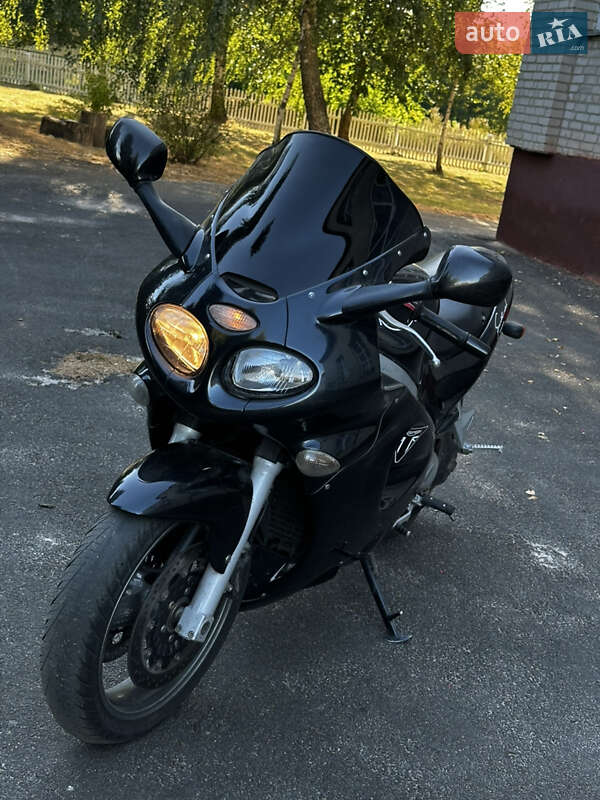 Мотоцикл Спорт-туризм Triumph Sprint 2004 в Рожище