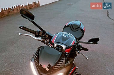 Мотоцикл Без обтекателей (Naked bike) Triumph Street Triple 2020 в 