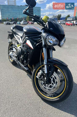 Мотоцикл Без обтекателей (Naked bike) Triumph Street Triple 2018 в Киеве