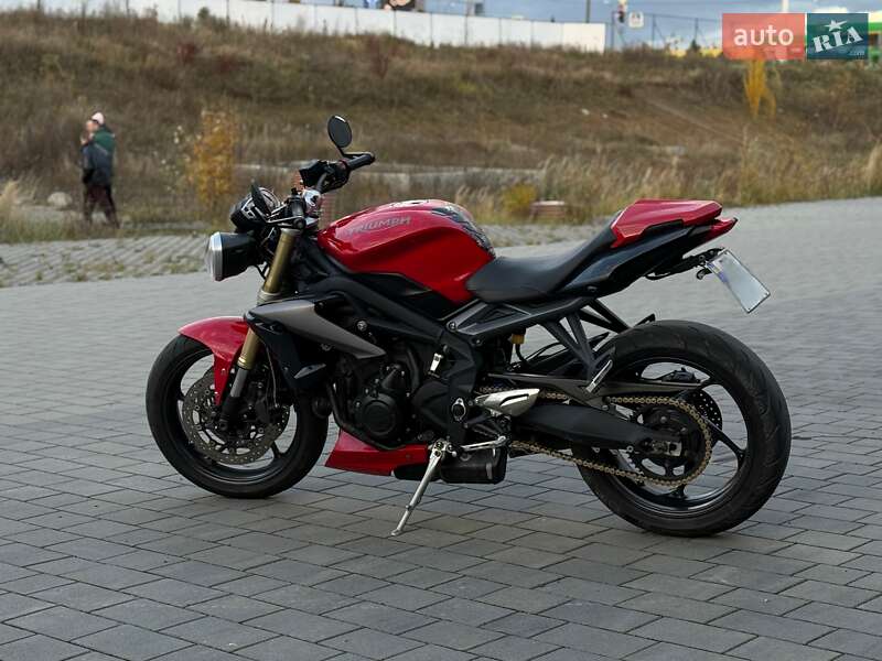 Мотоцикл Без обтікачів (Naked bike) Triumph Street Triple 2015 в Хмельницькому