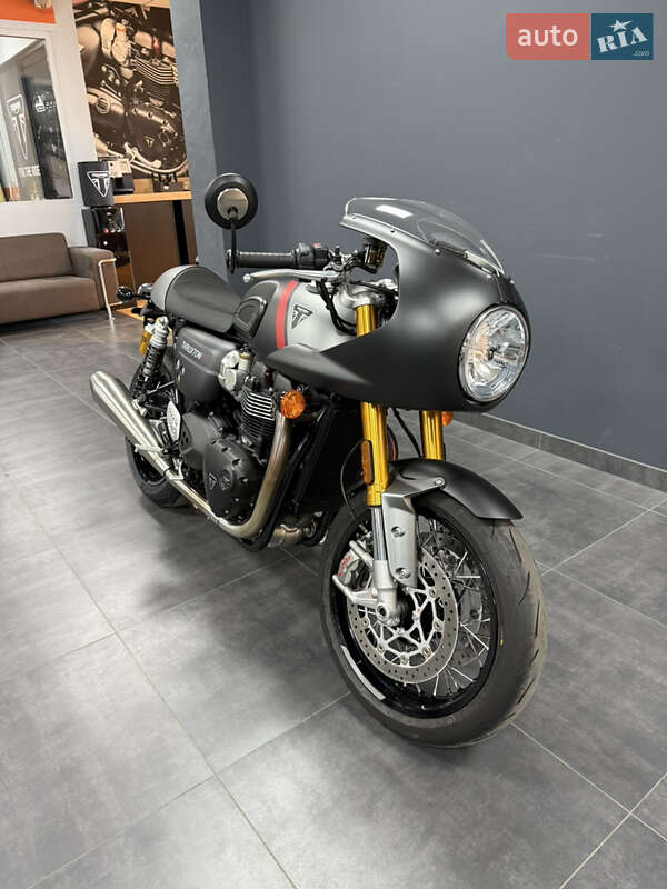 Кафе рейсер Triumph Thruxton 2022 в Києві