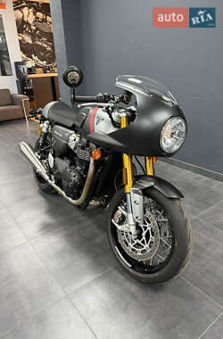 Кафе рейсер Triumph Thruxton 2022 в 