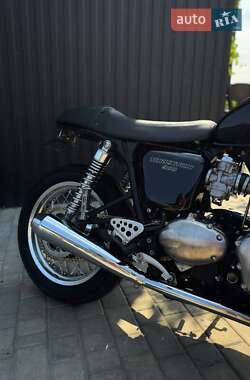 Кафе рейсер Triumph Thruxton 2015 в 