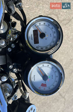 Кафе рейсер Triumph Thruxton 2012 в 